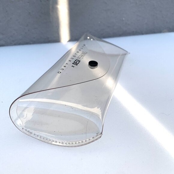Quay Australia x Desi Perkins Clear Acrylic Soft Sunglasses Eyeglasses Case - Picture 3 of 3